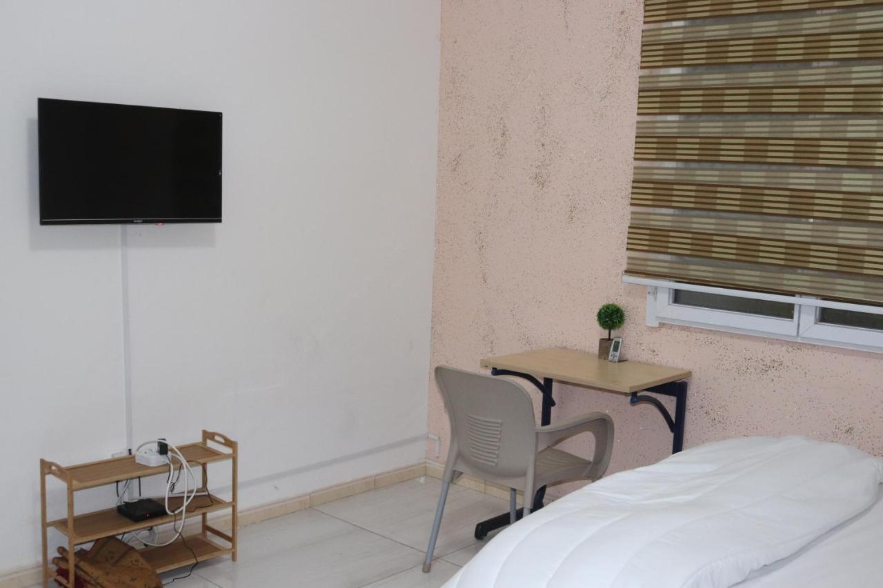 Residences Primis Thies - Appartements Et Chambres Eksteriør billede